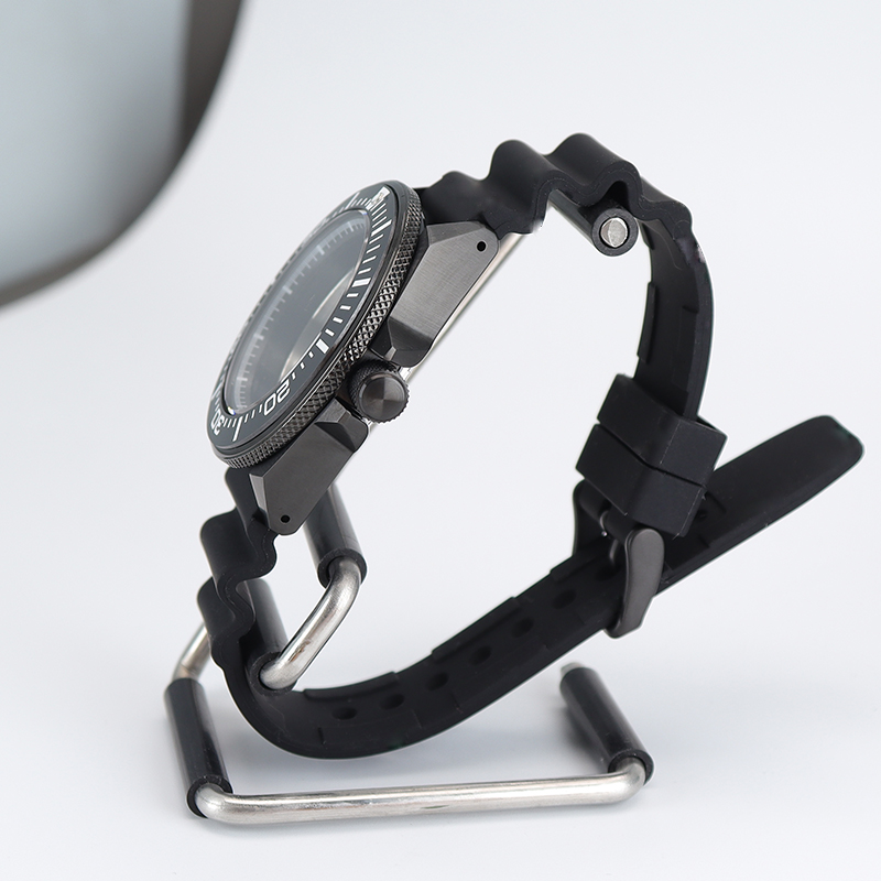43,8 mm duikhorlogekast rubber - Rubber Strap Diver recensie en prijs